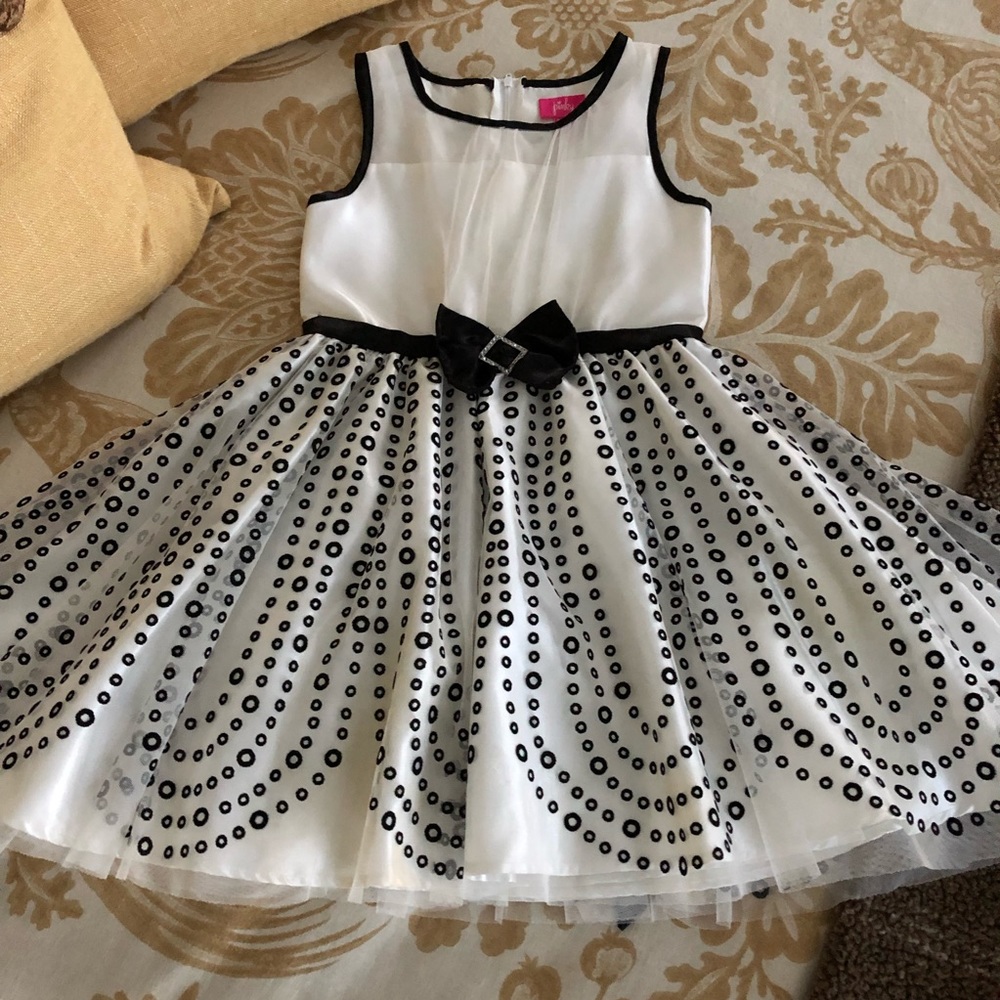 Little Girls Dress by Pinky